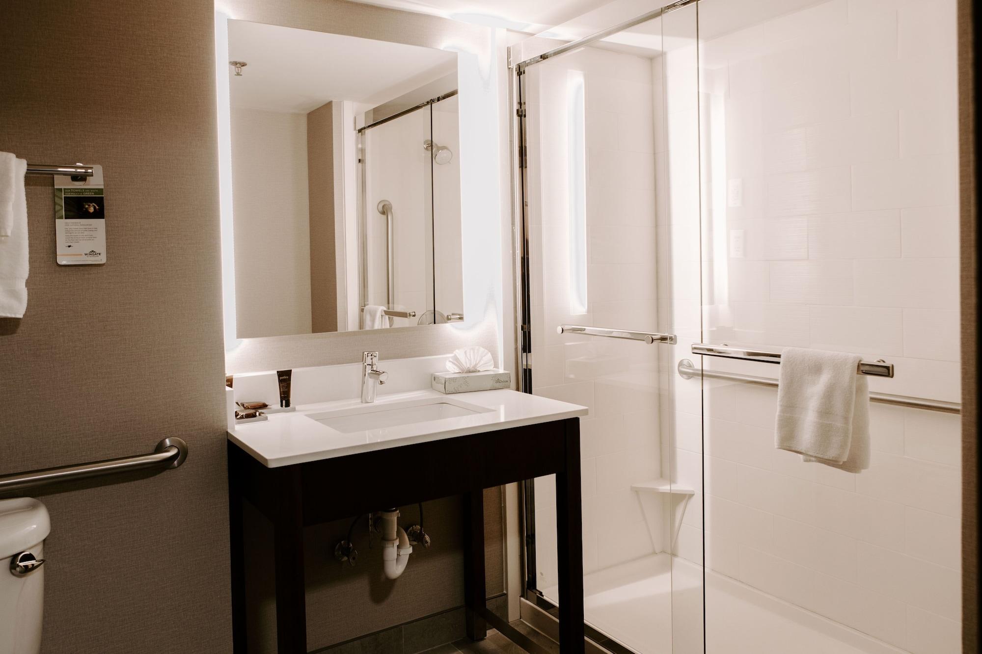 Hotel Wingate By Wyndham - Dulles International Chantilly Exterior foto