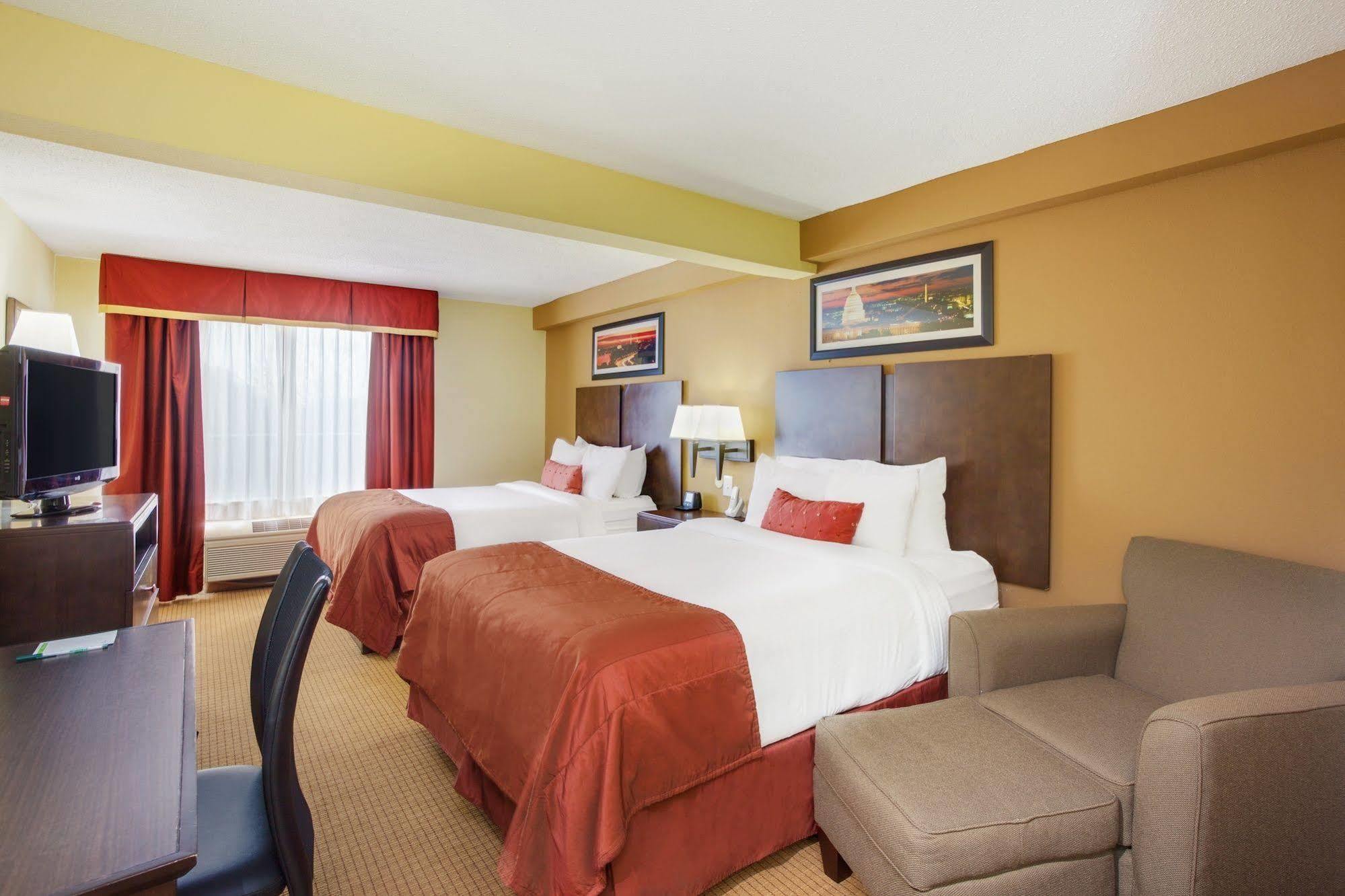 Hotel Wingate By Wyndham - Dulles International Chantilly Exterior foto